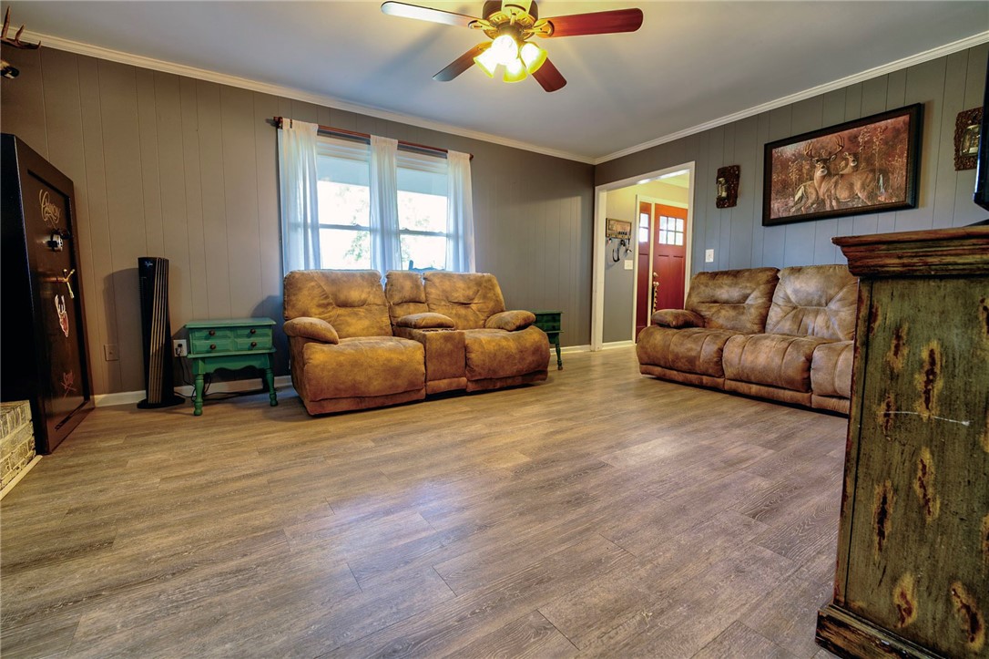 210 King Arthur Drive Anderson, SC 29621 - Photo 4 of 25