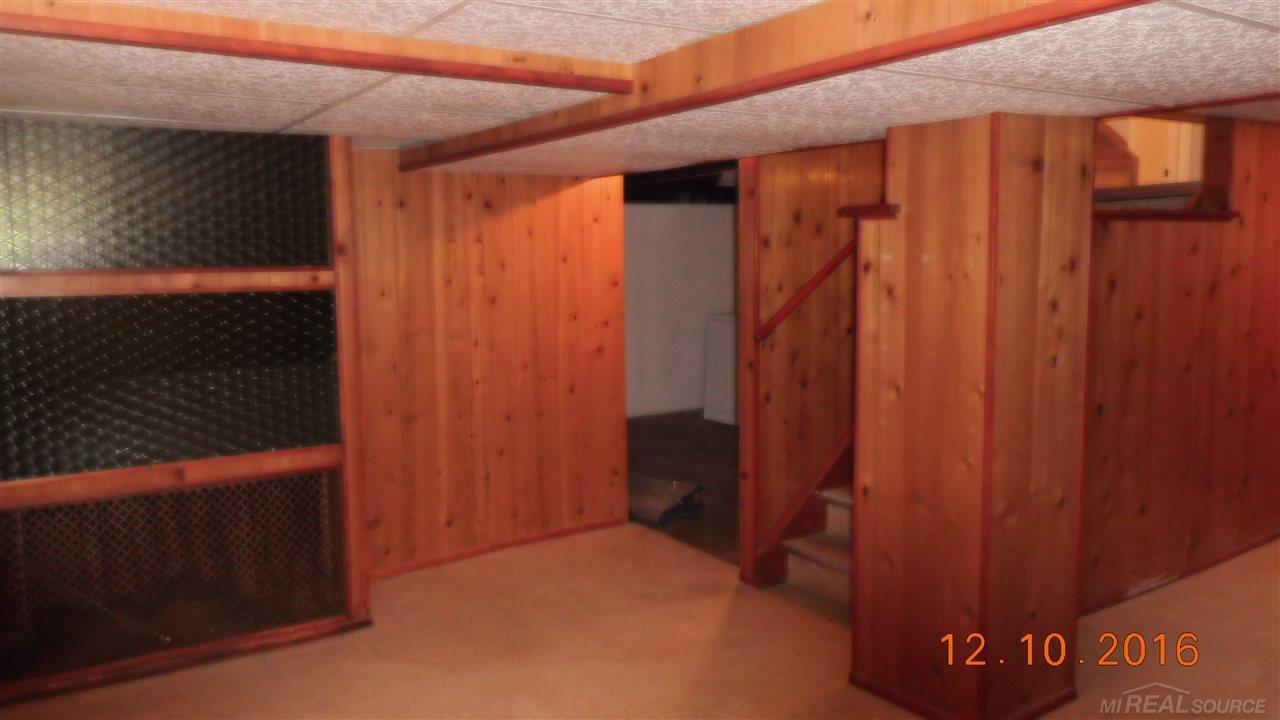 15026 Stephens Road Eastpointe, MI 48021 - Photo 21 of 30 31309360-20.JPG