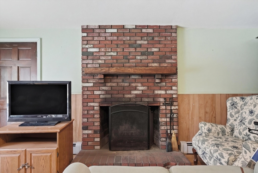 28 Surrey Road Salem, MA 01970 - Photo 16 of 42