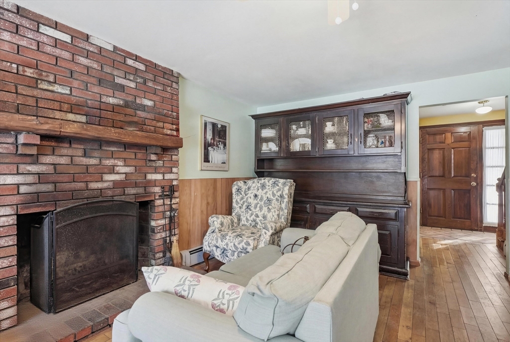 28 Surrey Road Salem, MA 01970 - Photo 18 of 42