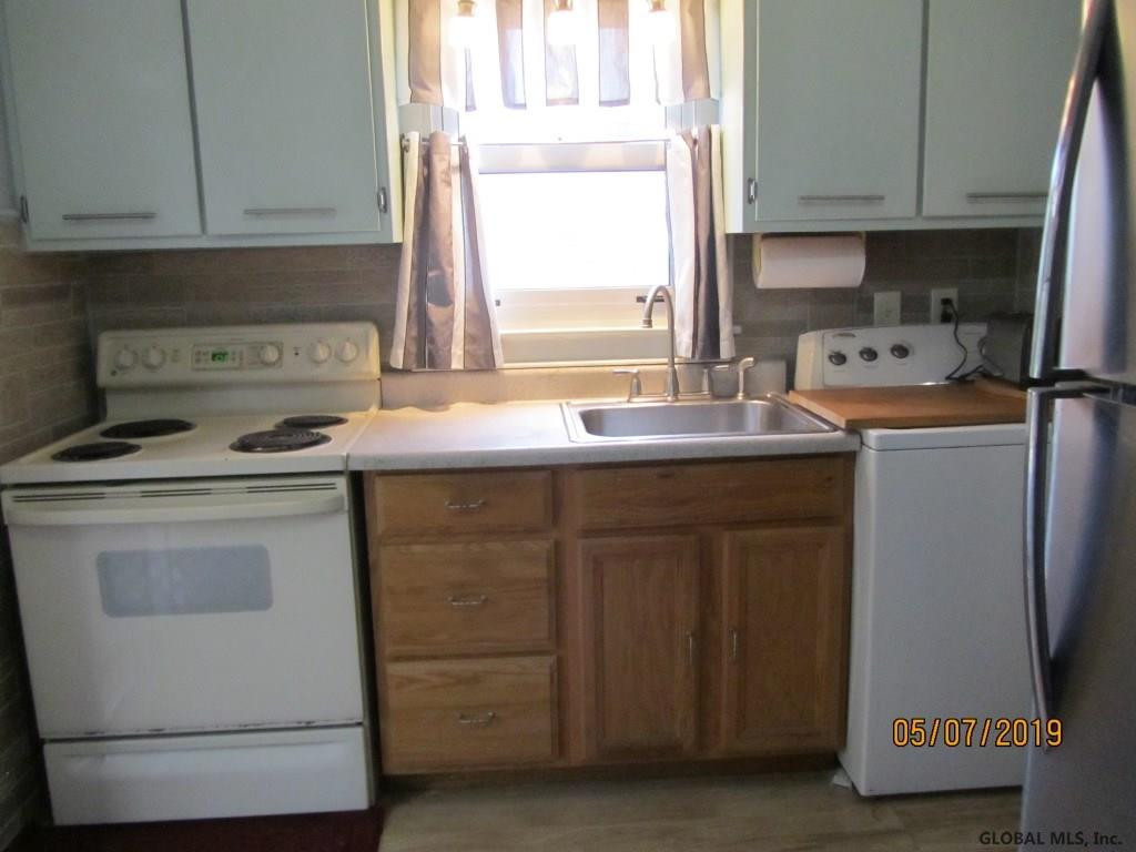 10 Luella Road Colonie, NY 12110 - Photo 5 of 30 Photo 5