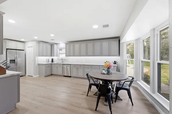$899,000 | 5222 Ranch Hill Drive, Magnolia, TX 77354
