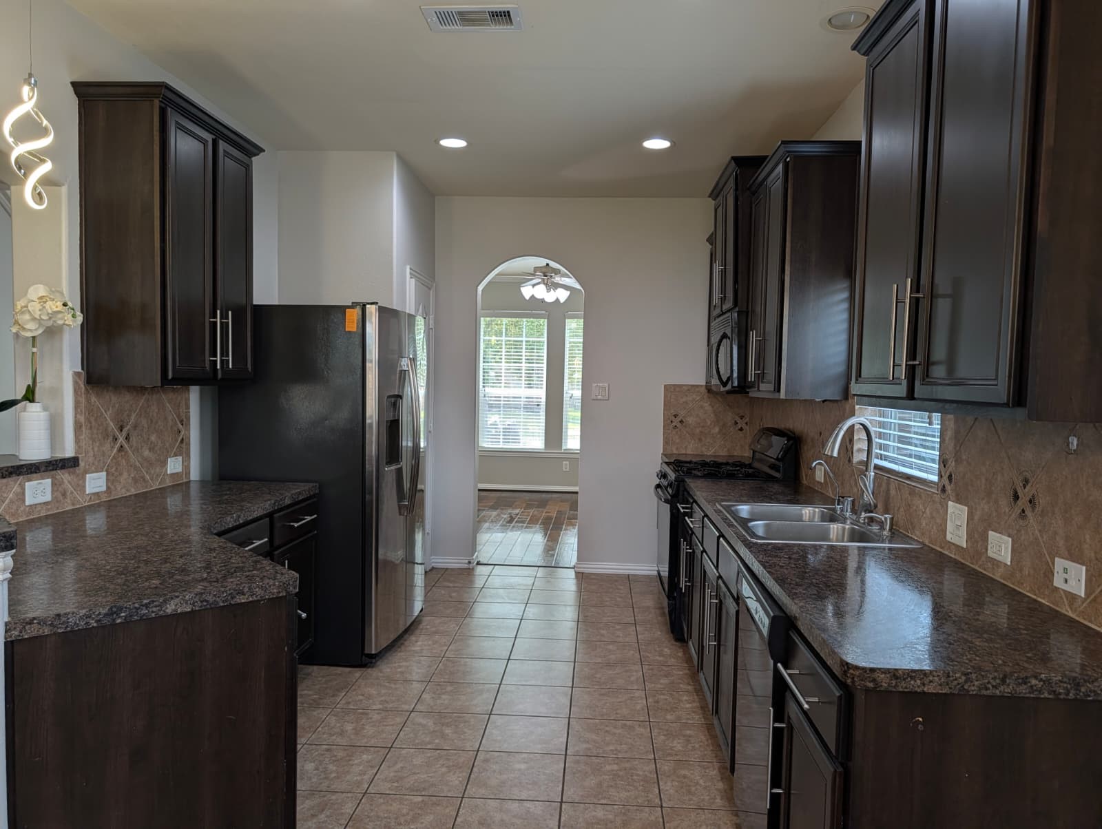 25614 Crisp Spring Lane Spring, TX 77373 - Photo 6 of 43