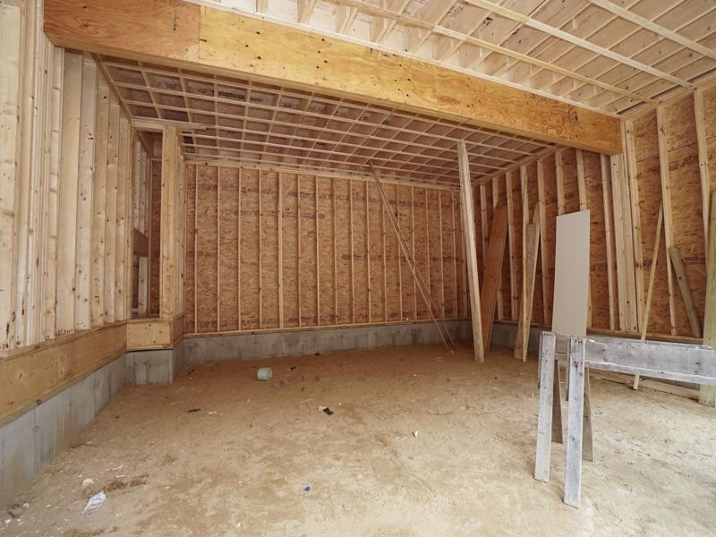 78 Island Pond Road Derry, NH 03038 - Photo 12 of 24