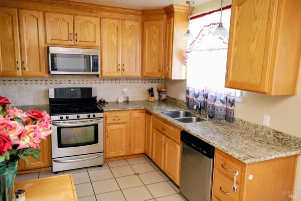 $722,000 | 3519 Roosevelt Avenue, Richmond, CA 94805