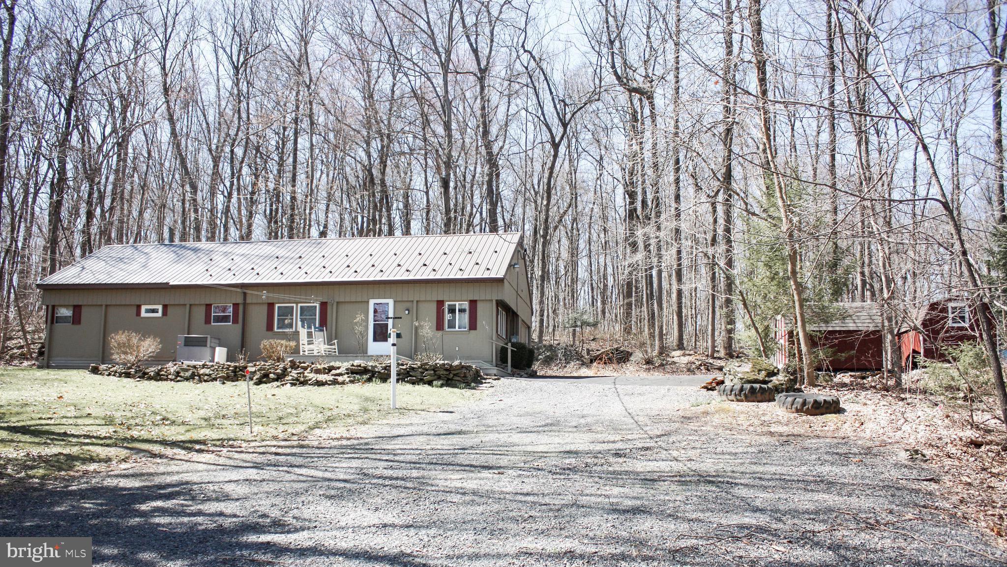 1020 Skymount Road Green Lane, PA 18054 - Photo 3 of 19