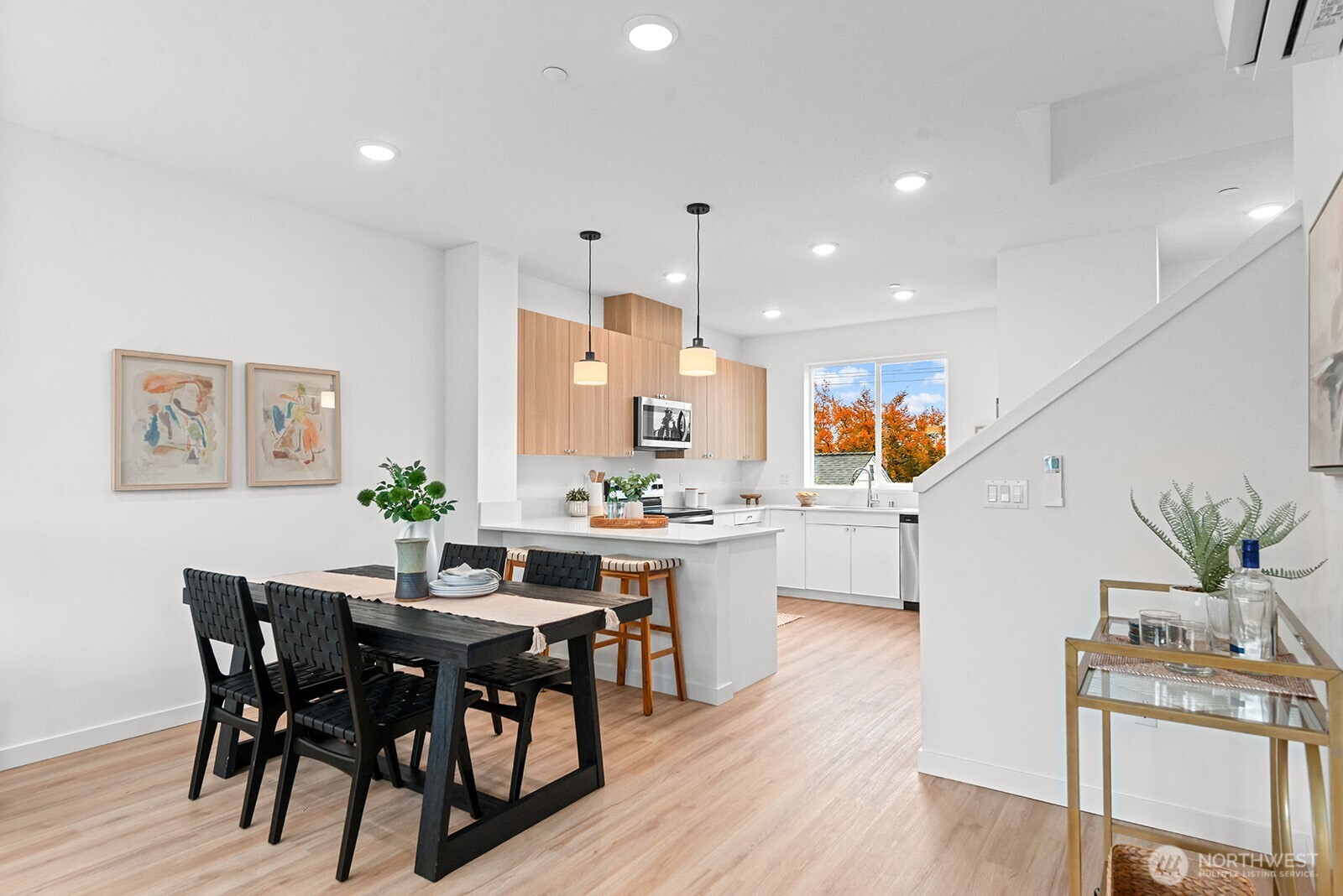 1403 Southwest 111th Lane Seattle, WA 98146 - Photo 12 of 39