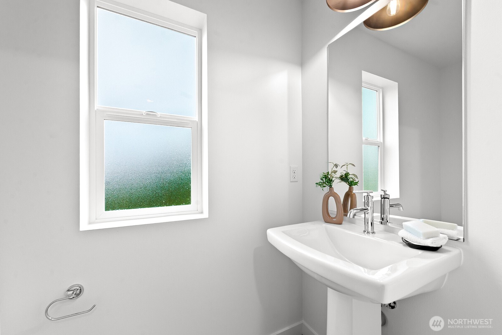 1403 Southwest 111th Lane Seattle, WA 98146 - Photo 23 of 39