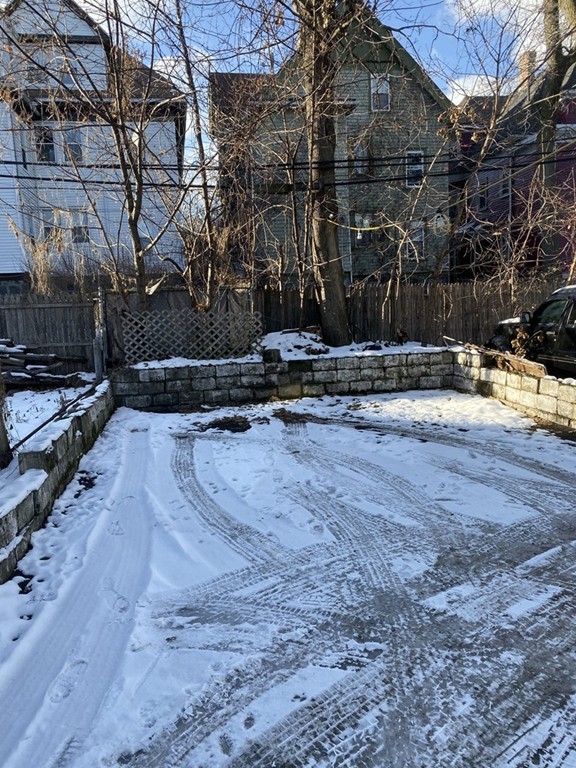 271 Normandy Street Boston, MA 02121 - Photo 3 of 18