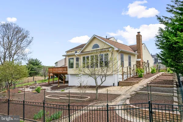 $975,000 | 7425 Mahaska Drive, Derwood, MD 20855