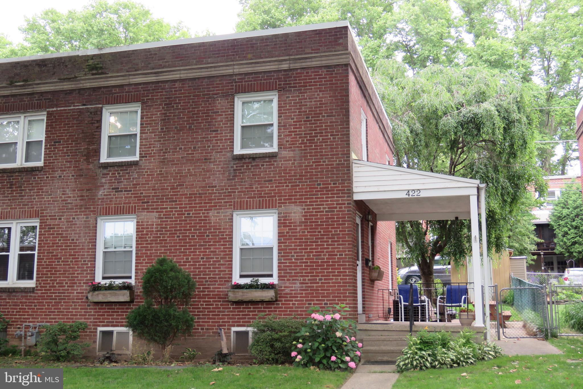 422 Sycamore Road Reading, PA 19611 - Photo 2 of 11