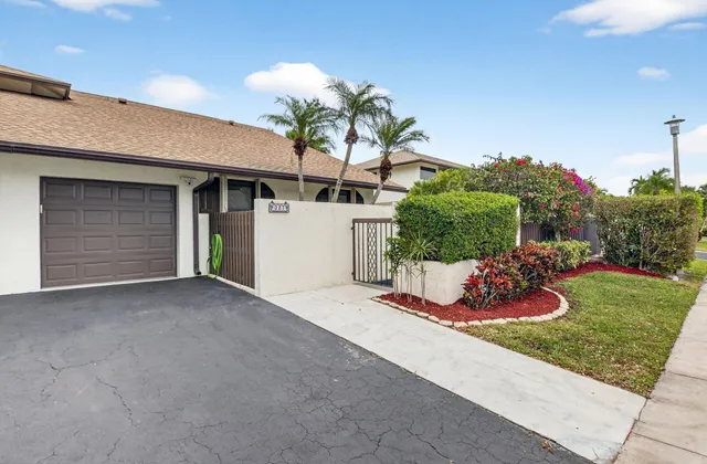 $4,500 | 327 Southwest 29th Avenue, Delray Beach, FL 33445