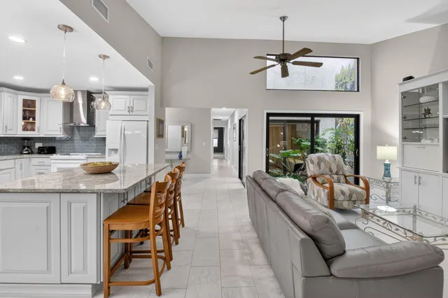 $4,500 | 327 Southwest 29th Avenue, Delray Beach, FL 33445