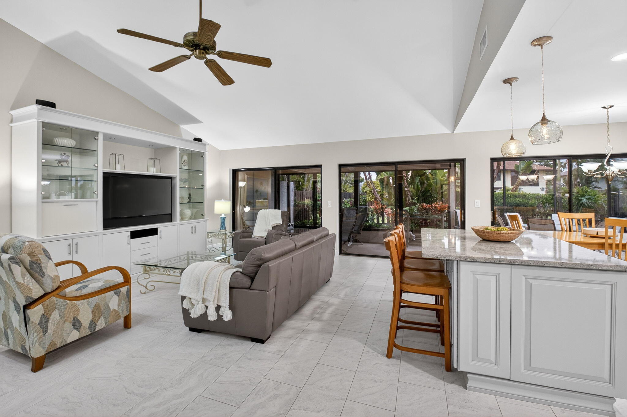 327 Southwest 29th Avenue Delray Beach, FL 33445 - Photo 12 of 42 26-web-or-mls-DSC_8935