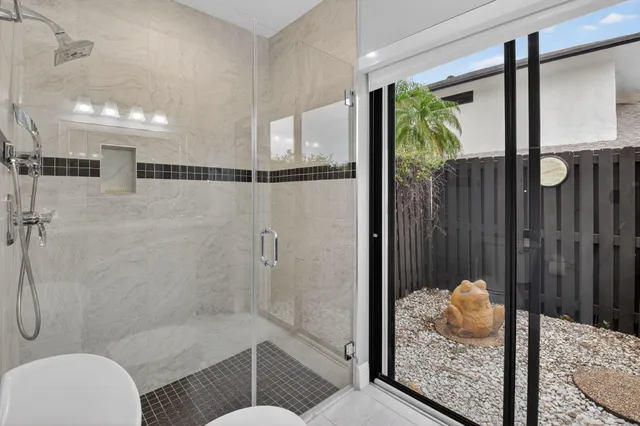 $4,500 | 327 Southwest 29th Avenue, Delray Beach, FL 33445