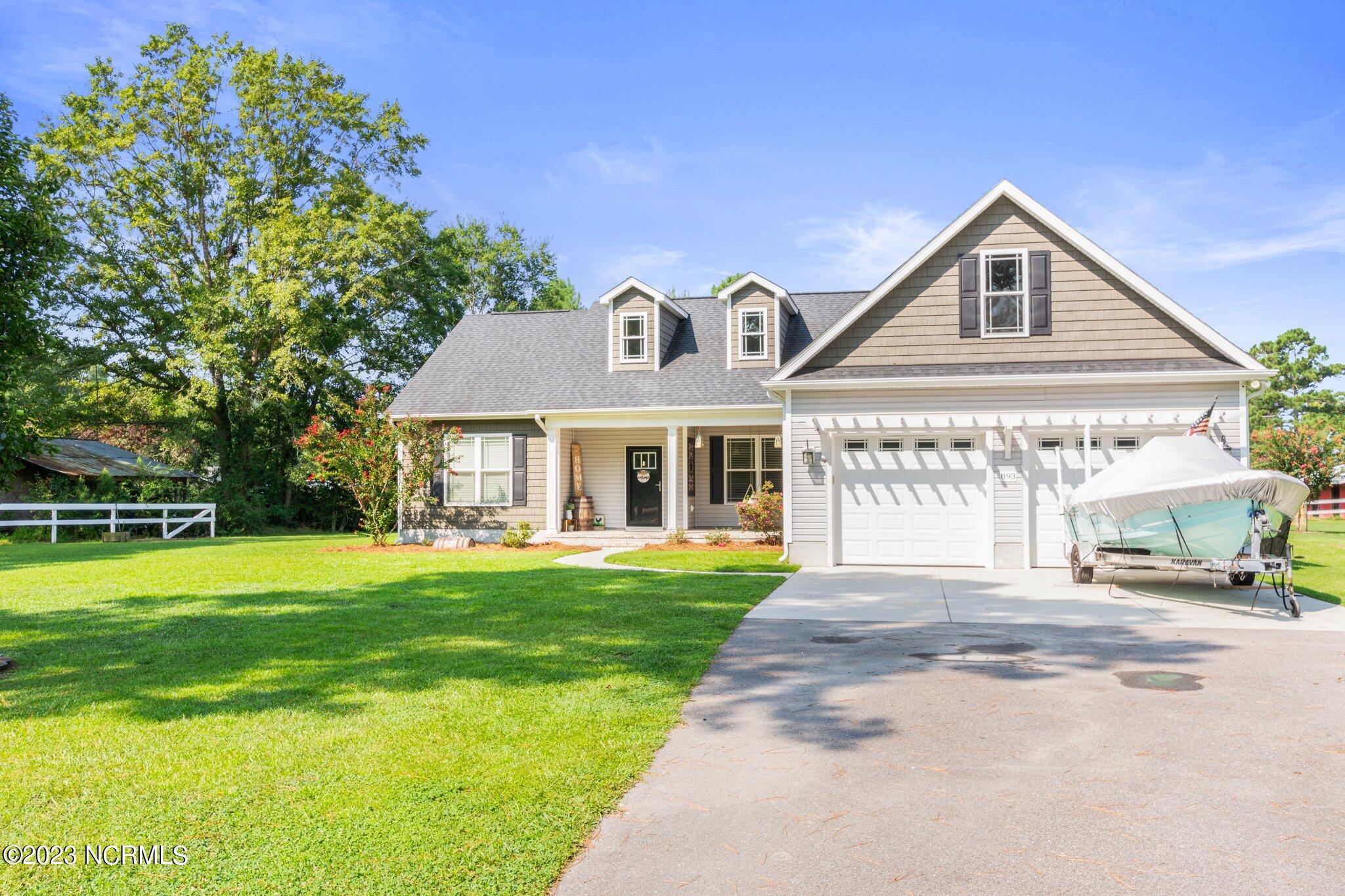 893 Calabash Road Northwest Calabash, NC 28467 - Photo 1 of 34 House Front 1