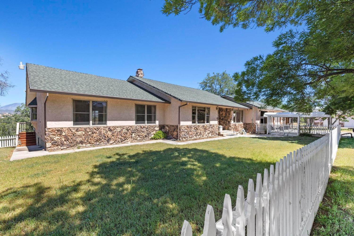 4215 Leesville Lodoga Road Lodoga, CA 95979 - Photo 4 of 40