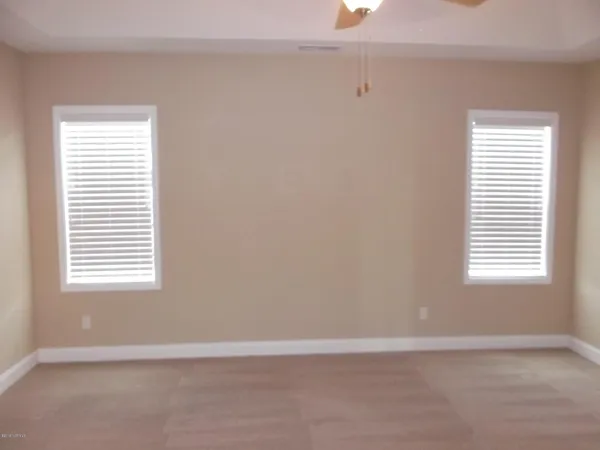 $2,450 | 274 Southwest Plantation Drive, Maple Hill, NC 28454