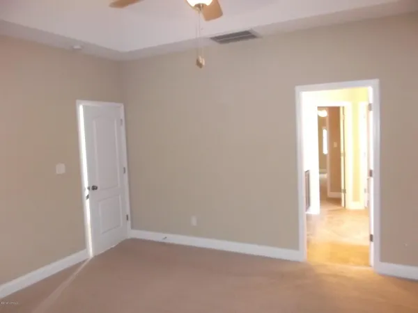 $2,450 | 274 Southwest Plantation Drive, Maple Hill, NC 28454