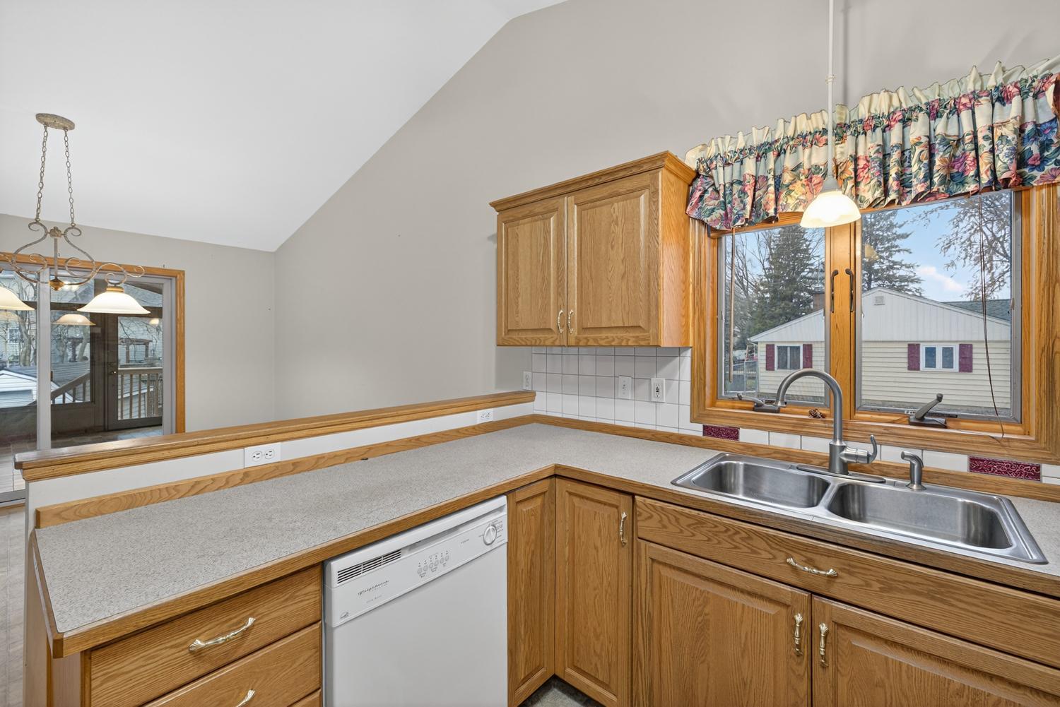 1606 17th Street Southwest Austin, MN 55912 - Photo 9 of 39