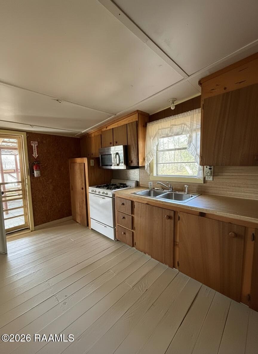 781 Emory Landing Road Deridder, LA 70634 - Photo 14 of 21 ELKitchen1