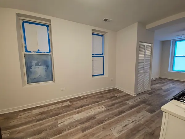 $1,695 | 2216 West 21st Place, Unit 2F, Chicago, IL 60608