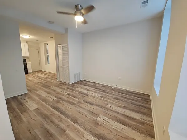 $1,695 | 2216 West 21st Place, Unit 2F, Chicago, IL 60608