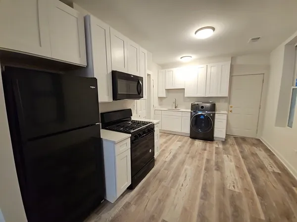 $1,695 | 2216 West 21st Place, Unit 2F, Chicago, IL 60608