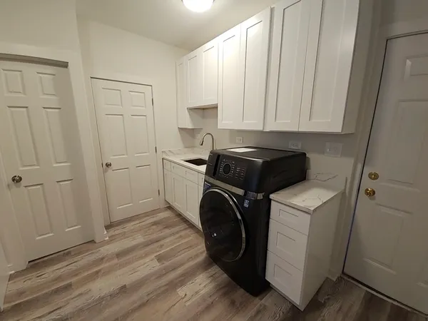 $1,695 | 2216 West 21st Place, Unit 2F, Chicago, IL 60608