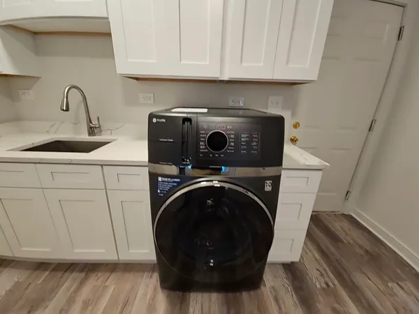 $1,695 | 2216 West 21st Place, Unit 2F, Chicago, IL 60608