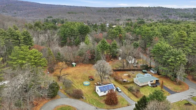 $255,000 | 8 Metacomet Circle, Belchertown, MA 01007