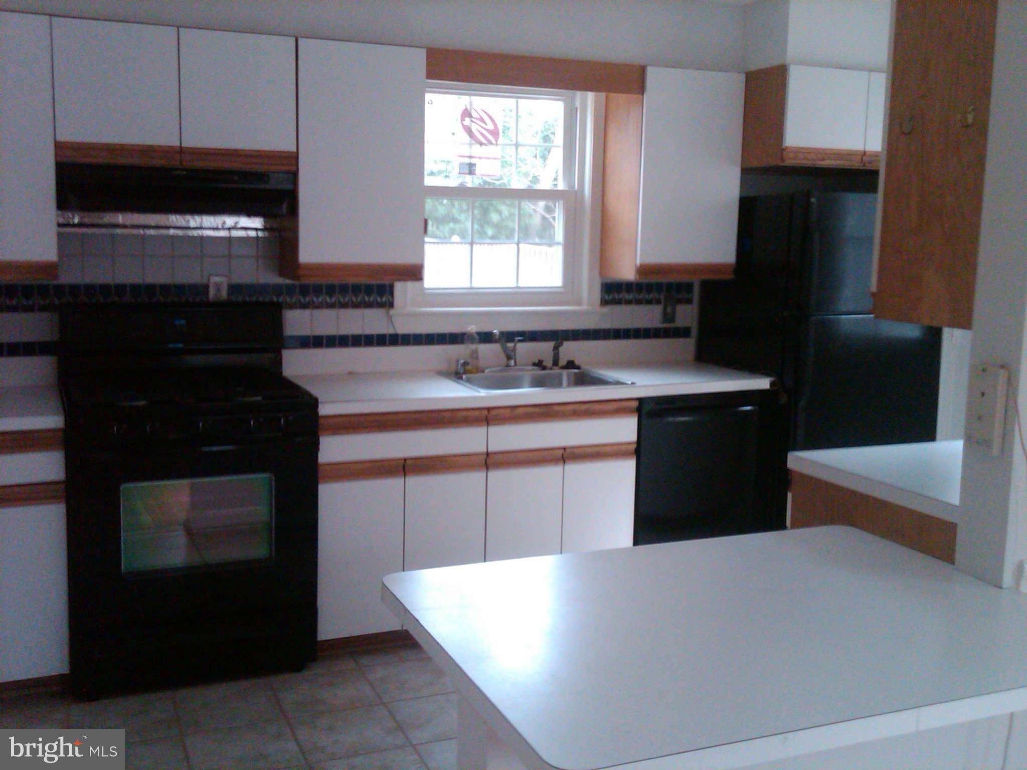 9513 Evergreen Street Silver Spring, MD 20901 - Photo 4 of 12 Kitchen