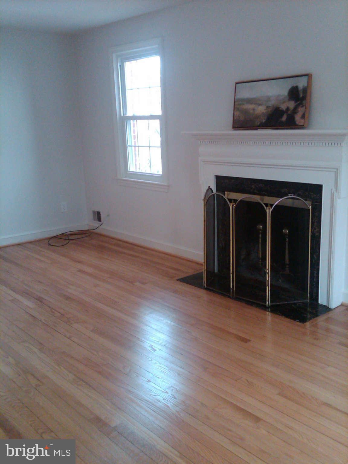 9513 Evergreen Street Silver Spring, MD 20901 - Photo 6 of 12 Living Room