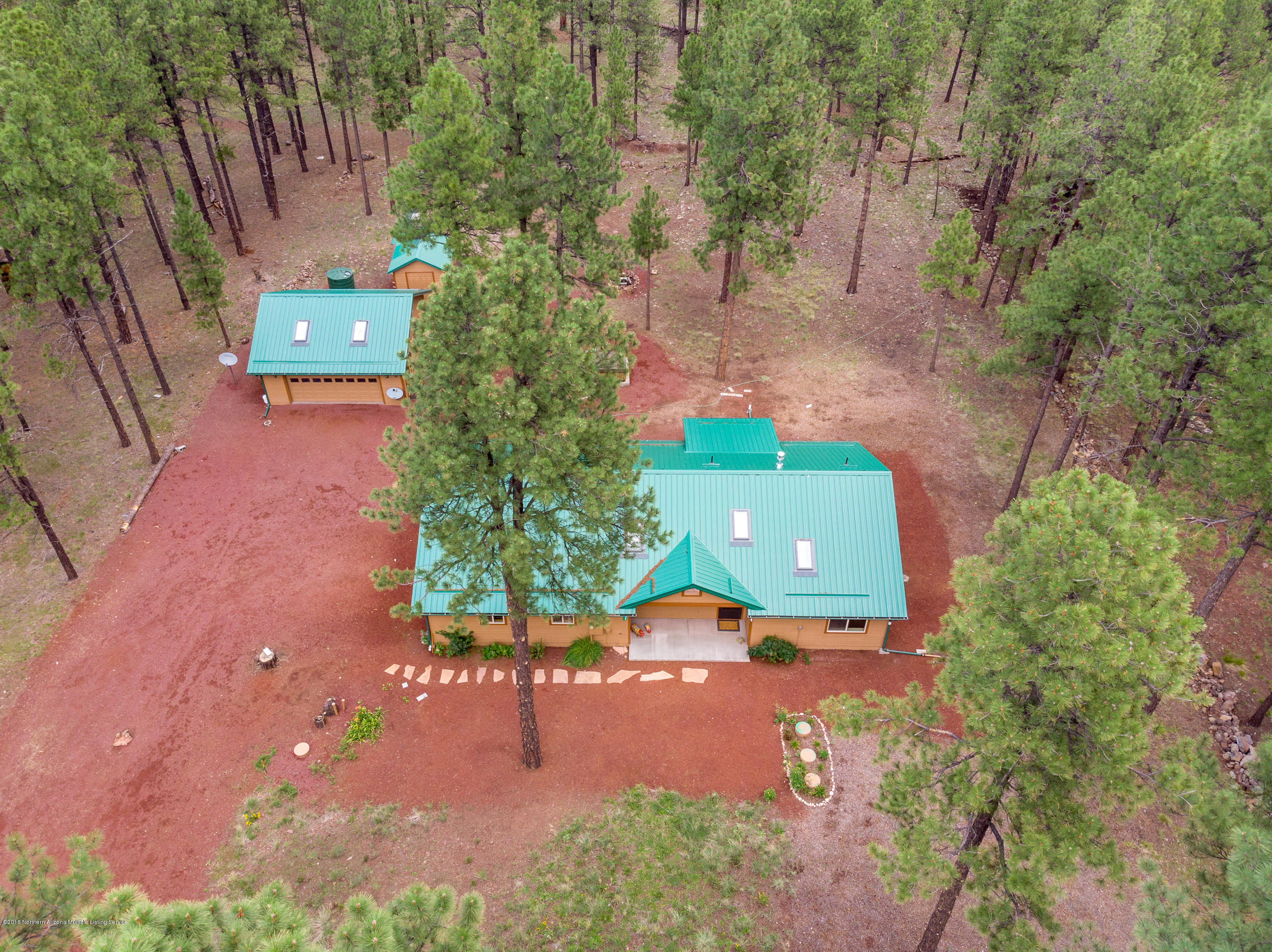 7635 East Robin Hood Road Williams, AZ 86046 - Photo 19 of 20 D_0640