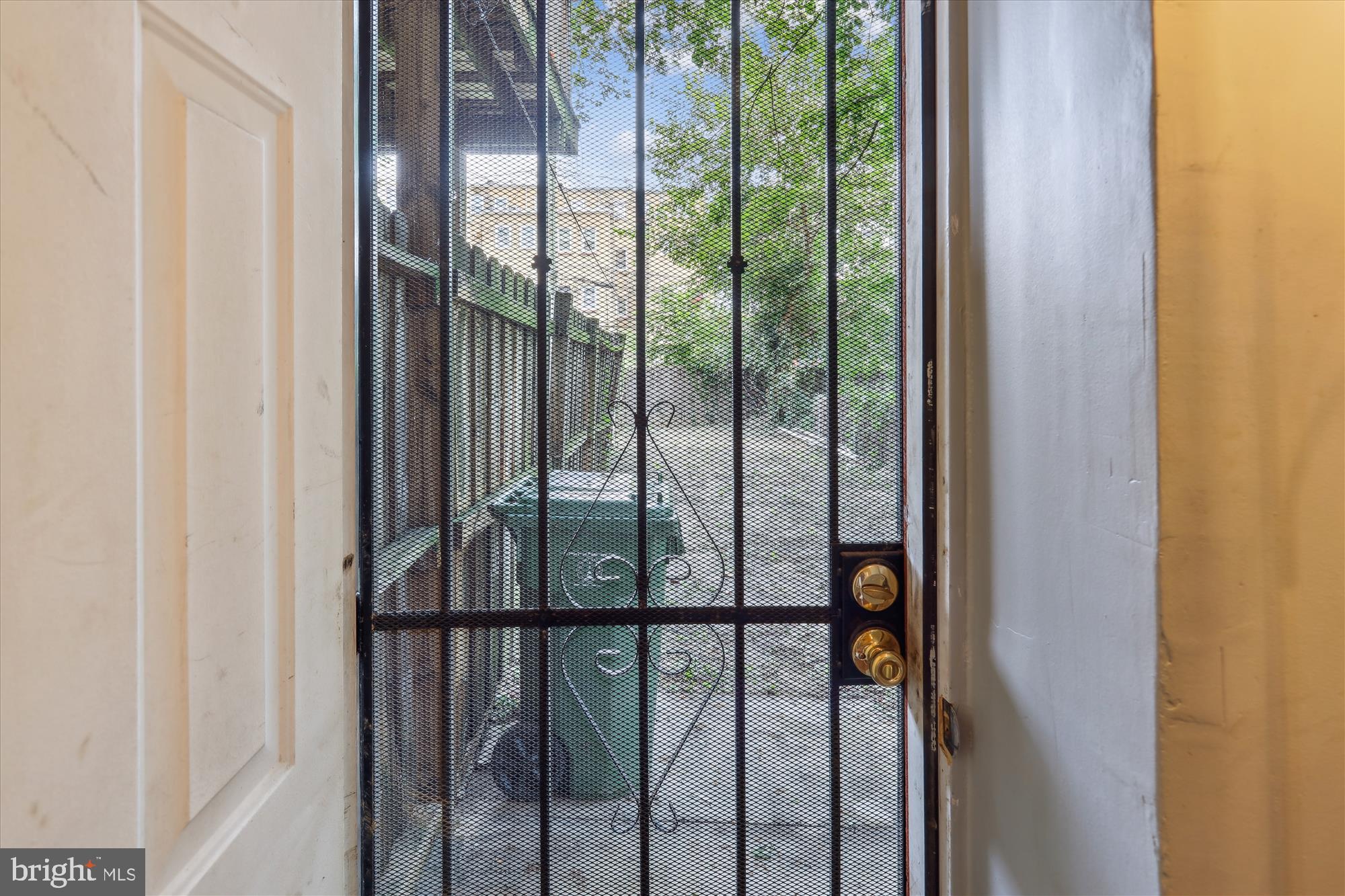 2315 McCulloh Street Baltimore, MD 21217 - Photo 33 of 40 View out Back Door