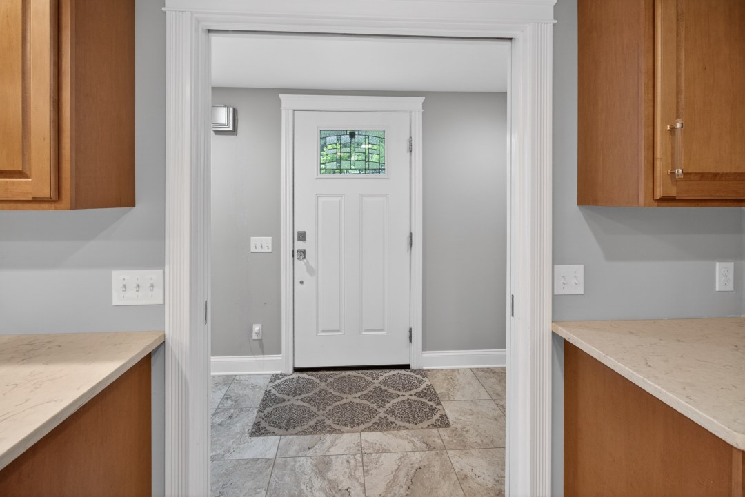 166 Ayrault Road Perinton, NY 14450 - Photo 7 of 49