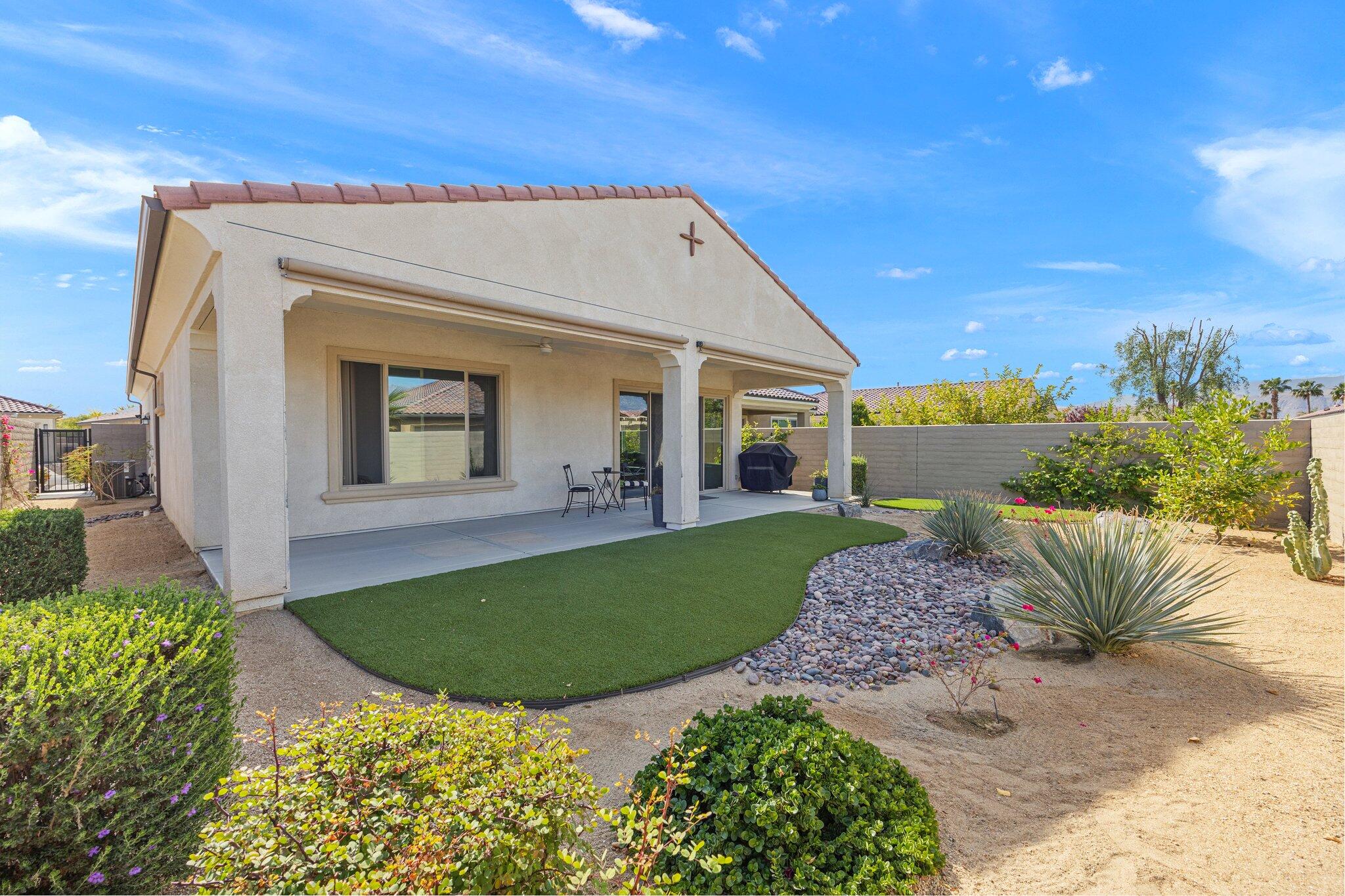 62 Syrah Rancho Mirage, CA 92270 - Photo 4 of 51 7-web-or-mls-068A1447