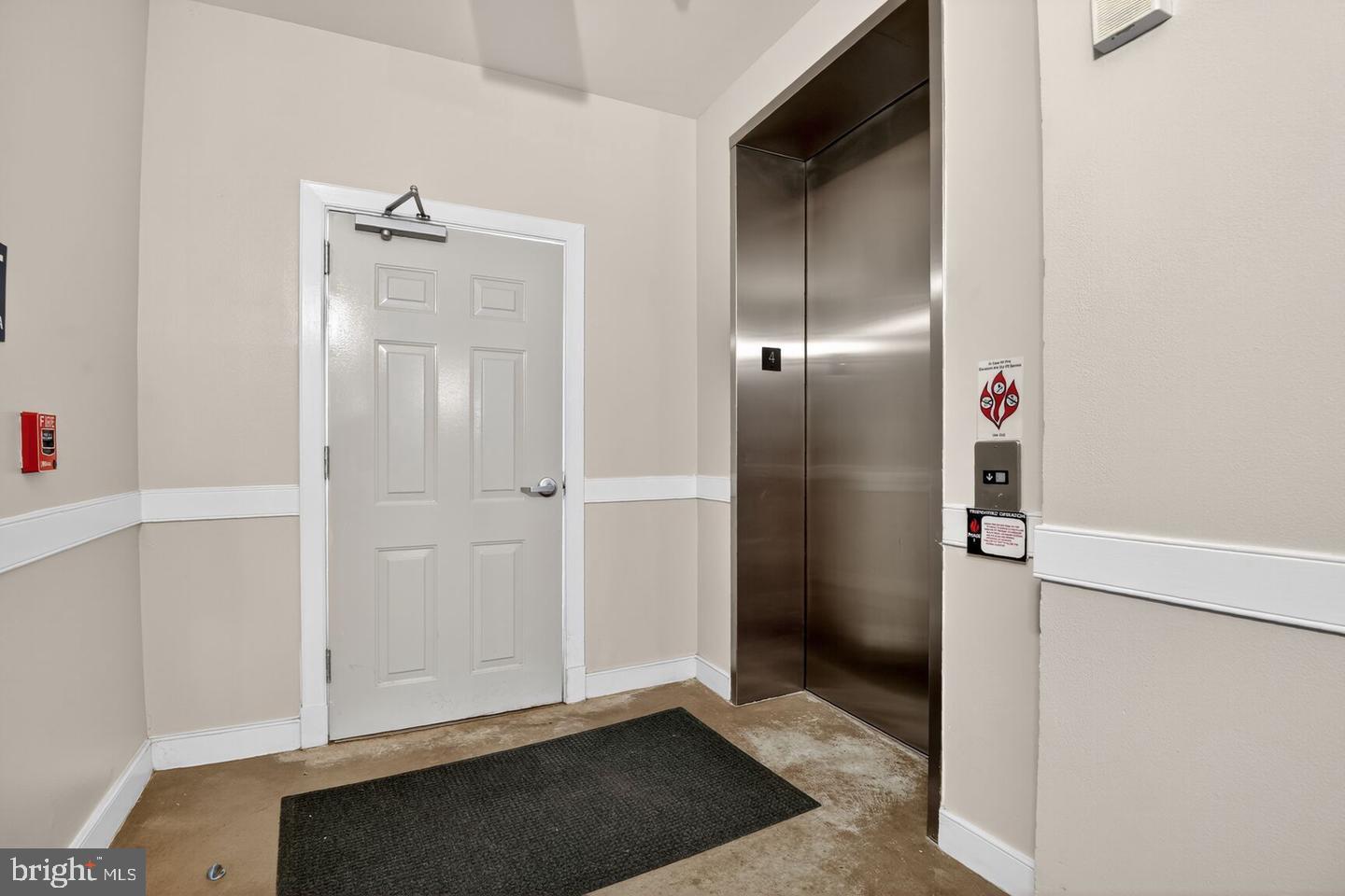 12945 Centre Park Circle, Unit 403 Herndon, VA 20171 - Photo 14 of 23 a view of an empty room