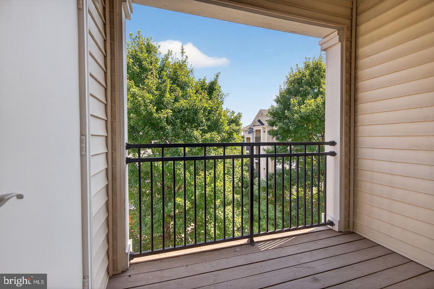 12945 Centre Park Circle, Unit 403 Herndon, VA 20171 - Photo 2 of 23 a view of a balcony