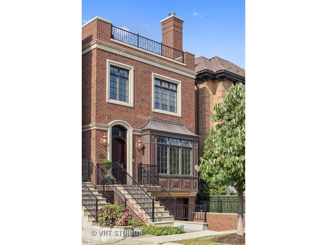 1750 West Surf Street Chicago, IL 60657 - Photo 2 of 25