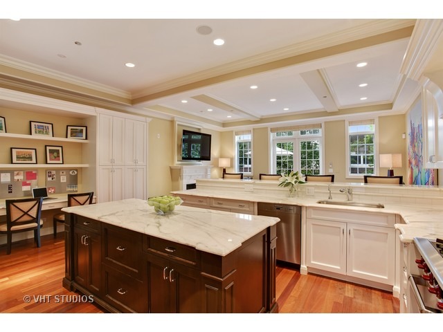 1750 West Surf Street Chicago, IL 60657 - Photo 9 of 25