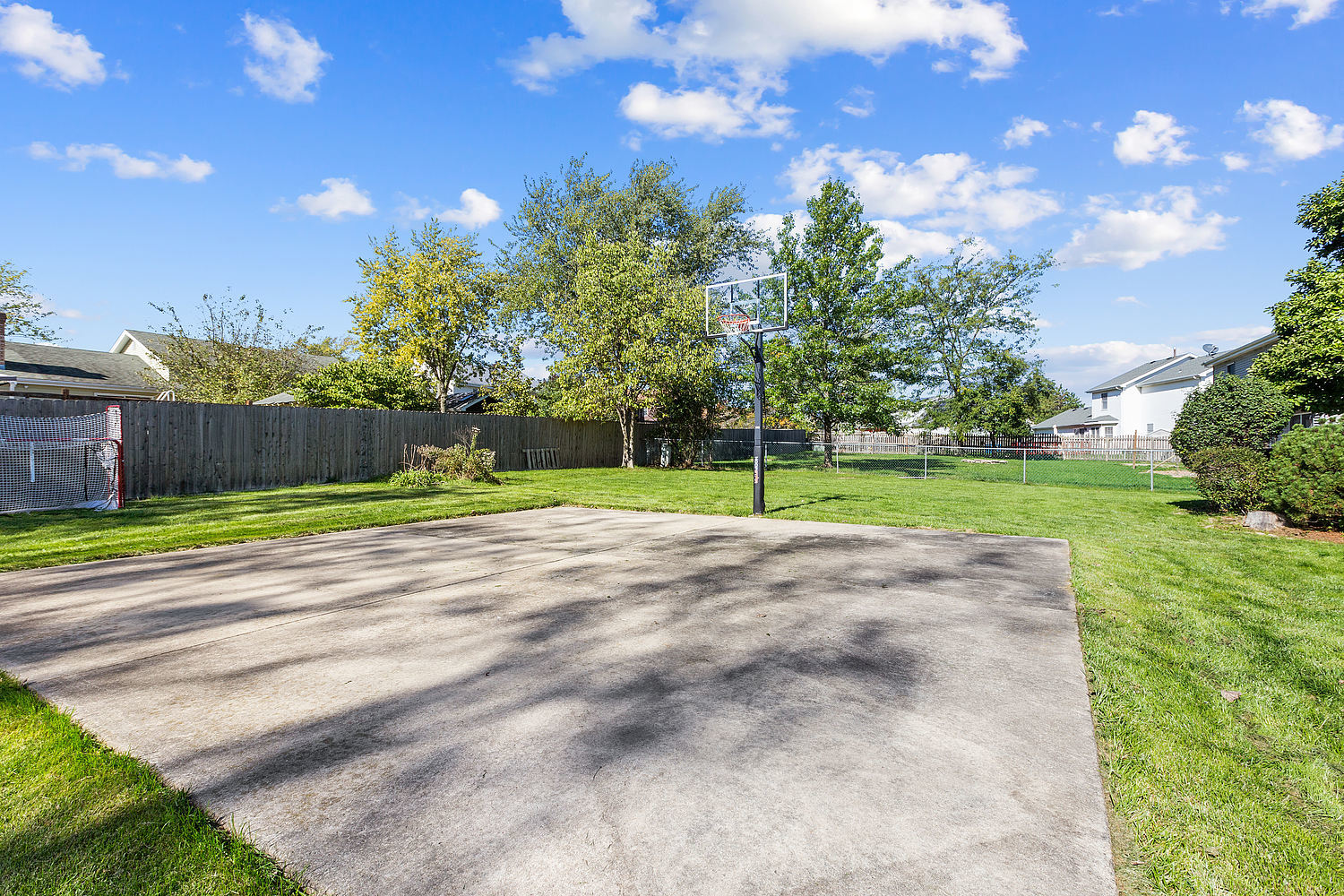 3582 Ronald Road Crete, IL 60417 - Photo 15 of 16 a view of a yard with palm tree