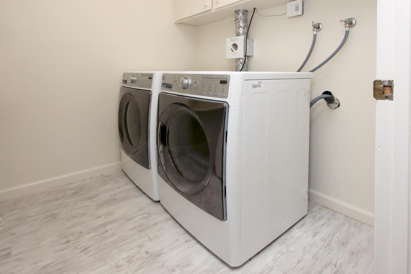 103 Shelter Lagoon Drive Santa Cruz, CA 95060 - Photo 28 of 39 a utility room with dryer and washer