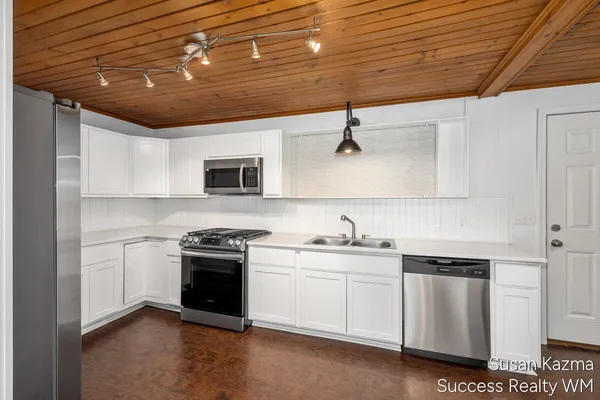 $379,900 | 177 Prospect Street, Rockford, MI 49341