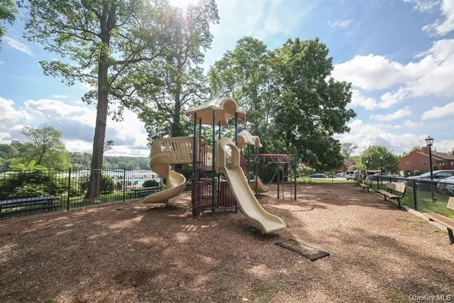 a view of outdoor space with entertaining space