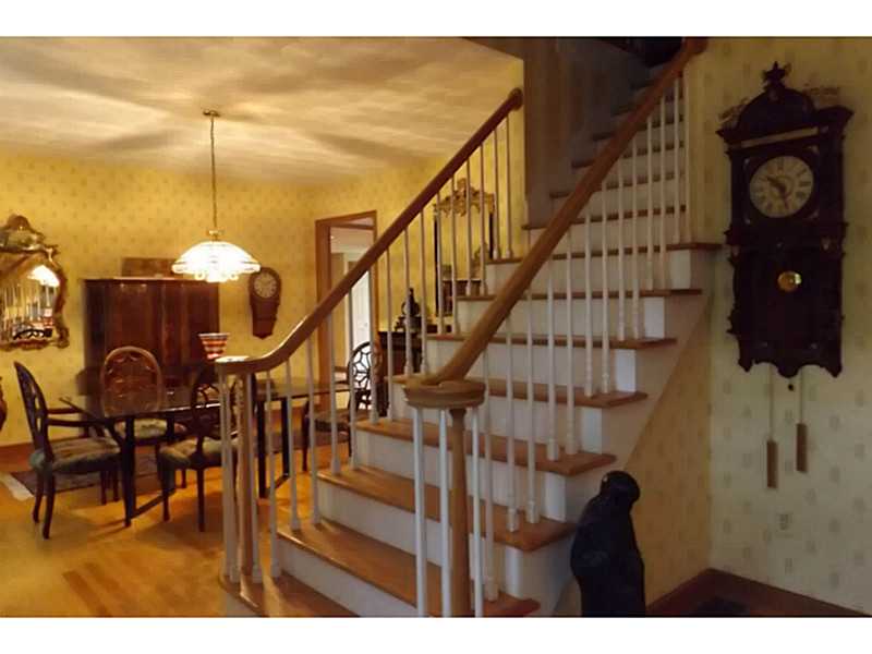 1140 High Hawk Road East Greenwich, RI 02818 - Photo 3 of 18 Entry. Open to Dining Room