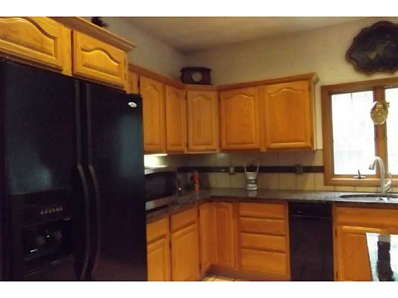 1140 High Hawk Road East Greenwich, RI 02818 - Photo 10 of 18 Kitchen.