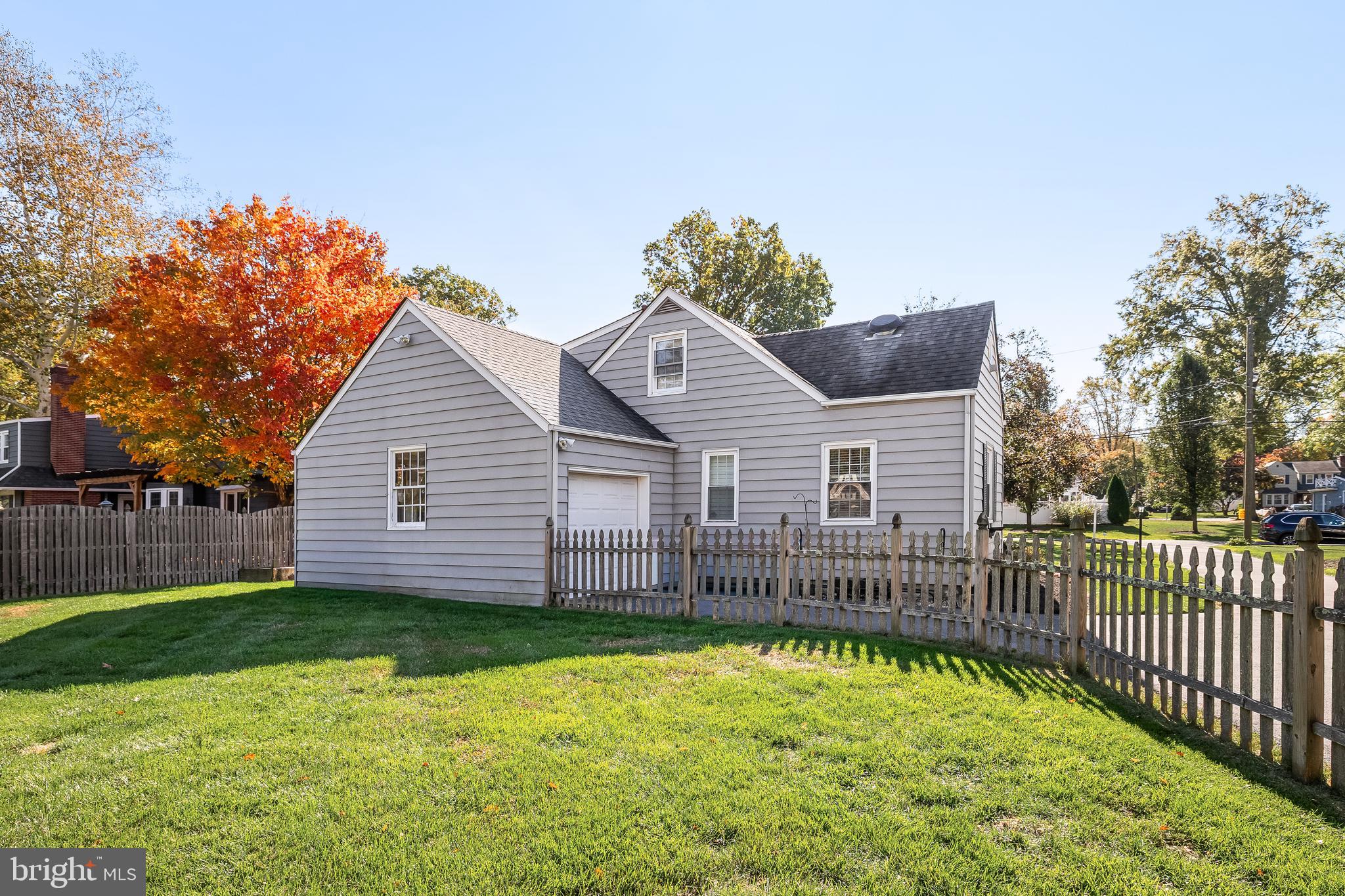 531 Covington Terrace Moorestown, NJ 08057 - Photo 33 of 35 a view of a backyard with a garden