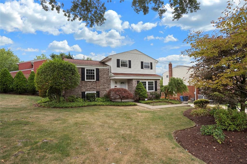 105 Cherrytree Road Carnegie, PA 15106 - Photo 1 of 23 Gallery Image 1