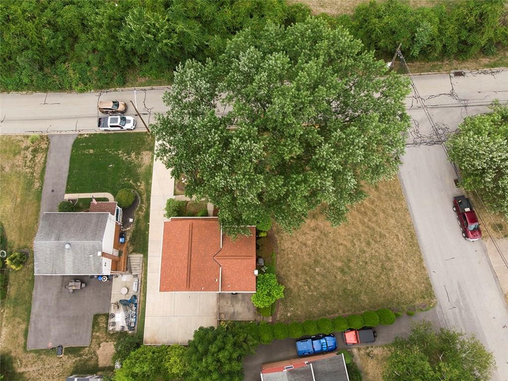 105 Cherrytree Road Carnegie, PA 15106 - Photo 23 of 23 Gallery Image 23